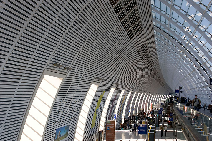 Gare TGV - France/Provence - Avignon - novembre 2005 - Graphique